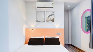 Classic Double Room | Free WiFi - Hotel O Garchuk Market (Guwahati)