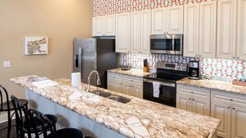 Granite kitchen with stylish finishes