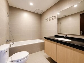 Penthouse, Balcony, City View | Bathroom | Shower, free toiletries, towels, soap - Sopor Resident (Phnom Penh)