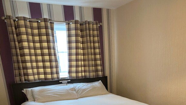 Unclassified image, 1 of 12, button - Standard Family Room for 4 (Blackpool)
