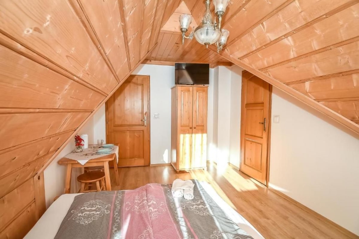 Double Room, Balcony, Mountain View | WiFi (free)