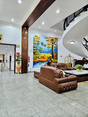 Khu sảnh