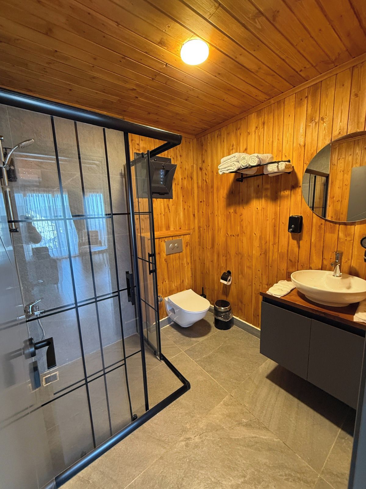 Superior Bungalow, Mountain View | Bathroom | Hair dryer, towels, soap, shampoo
