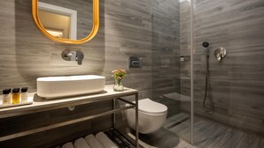 Bathroom - Kibbutz Ein Gev (Tiberias)