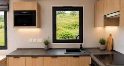 The Kintail Cat – Highland Lodge with Loch Duich Views