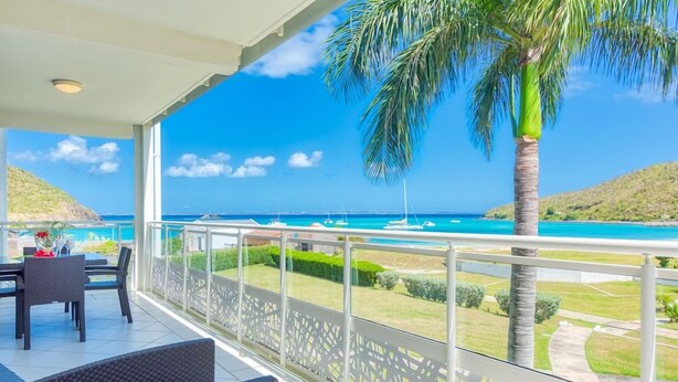 Outdoor dining - Anse Marcel Beach Resort (Anse Marcel)
