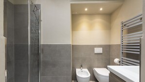 Bathroom - Michelangelo Hideaway (Florence)
