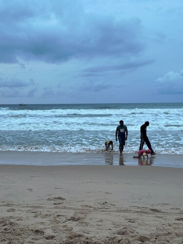 Joshua's Beach House | 6 BHK AC Villa Near Calangute Beach, Goa