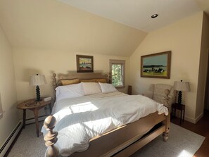 Room - Fabulous 3-bedroom house in Biddeford perfect for your beach getaway (Biddeford)