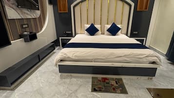 Deluxe Double Room | Free WiFi