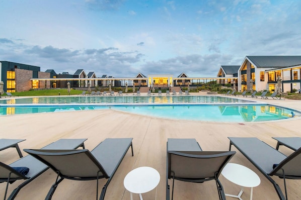 Pool - Ciela, Lusaka, a Tribute Portfolio Resort and Spa (Lusaka)