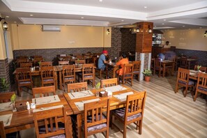 Ảnh chưa phân loại, 3 trong số 67 ảnh, nút