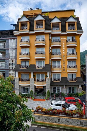 Ảnh chưa phân loại, 2 trong số 67 ảnh, nút