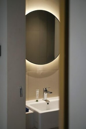Bathroom - Samai Suites (Bandar Lampung)
