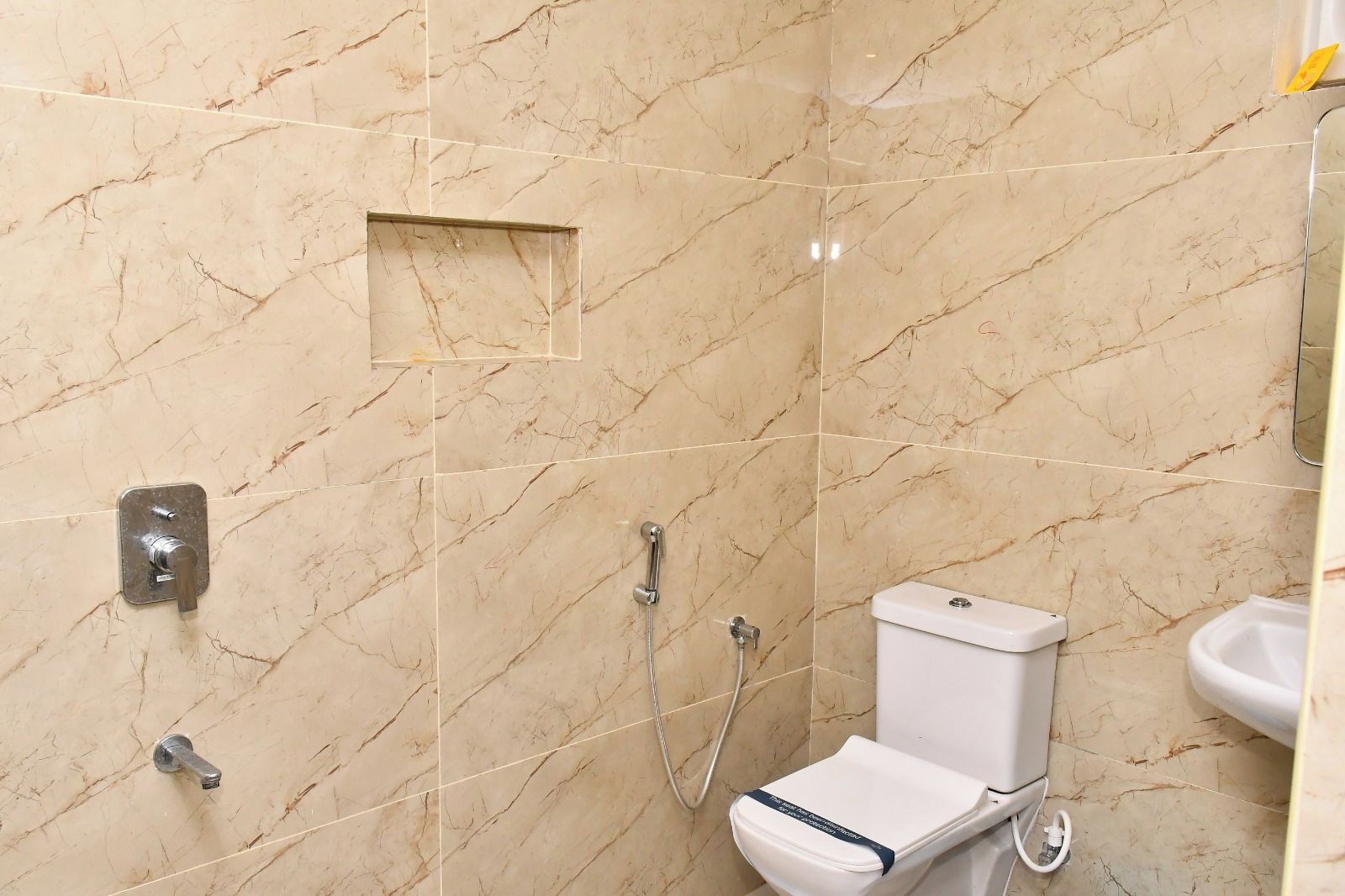 Double Room | Bathroom
