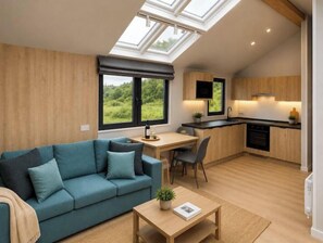 Living area - The Stray Cat | Loch Duich Lodge Near Skye & Eilean Donan (Glenshiel, Invershiel)