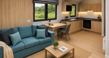Cameron Lodge – Lochside Highland Escape Near Skye