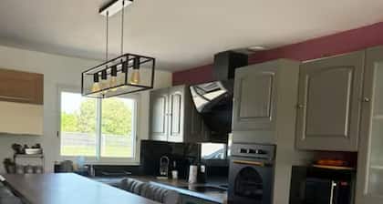 Villa for 9 people with a pool, air conditioning, a garden, and private parking