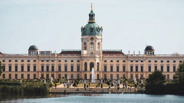 Point of interest - Modern 3-Bedroom Berlin Apartment with Balcony, Elevator & Wi-Fi (Berlin)