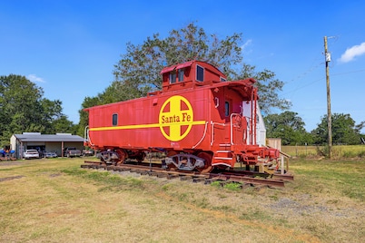 Converted Caboose on 50 Acres! Unique Naples Gem
