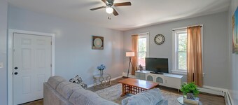 Spacious Troy Unit Near Dtwn Shops & Dining