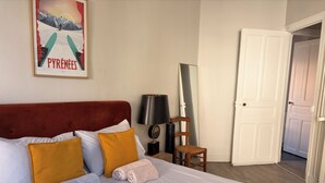 Room - Vrbo Property (Lourdes)