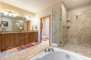 Bathroom - NEW Elkhorn Mountain Retreat | Big Sky, Sleeps 13 (Big Sky)