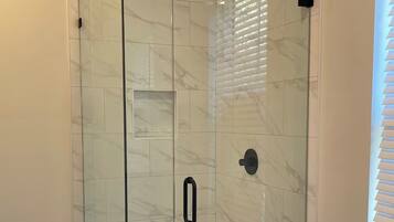 Shower, towels