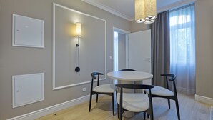 Apartment, 2 Bedrooms | Dining - Prime Apartments Estefanea (Lisboa)