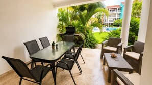 Outdoor dining - Vrbo Property (Punta Cana)