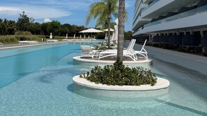 Pool - CanaRock Star Paradise Pool/Golf View, 2-Beds/2bath, Beach access (Punta Cana)