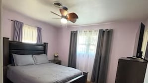 Room - 4-bedroom estate with AC in lovely Enid (Enid)