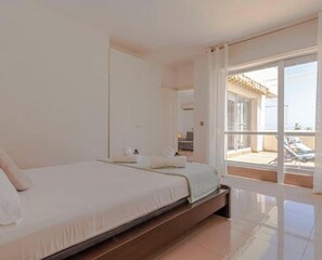 Room - BENAL BEACH apartment with panoramic views. (Benalmadena costa)