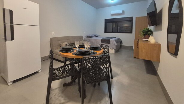 Deluxe-Apartment, Stadtblick | Speisen