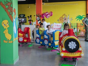 Imej tidak diklasifikasikan, 3 daripada 34, butang