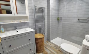 Bathroom - Apartment 'Luz Penthouse' with Sea View, Private Terrace and Wi-Fi (Mijas)
