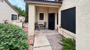 Exterior - Your cozy townhome with AC and pool in vibrant Mesa (Mesa)