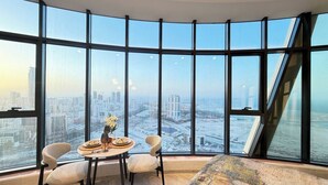 Room - Ritz Carlton & Panorama Sea View F276O (Seef)
