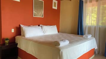 WiFi (free), bed sheets