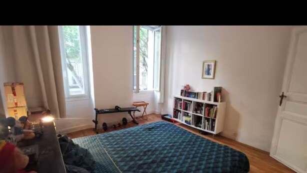 Unclassified image, 1 of 6, button - Vrbo Property (Marseille)