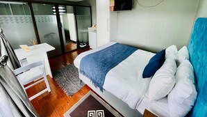 Comfort-chalet, näköala lomakeskukseen | Kannettavalle tietokoneelle sopiva työtila, ilmainen Wi-Fi