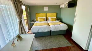 Comfort-chalet, näköala lomakeskukseen | Kannettavalle tietokoneelle sopiva työtila, ilmainen Wi-Fi