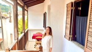 Outdoor dining - Reis Family Paraty - Private Suite with Balcony - Peaceful in charming (Paraty)