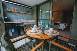 Appartamento, balcone | Pasti