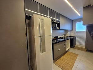 Superior-Apartment, Stadtblick | Eigene Küche