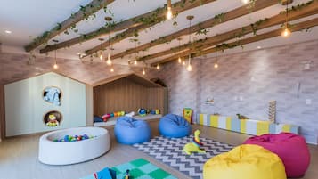 Luxury Apartment | Children’s area