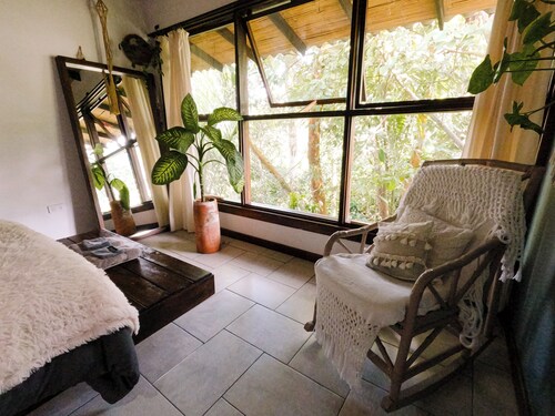Casa Nativo Jardín