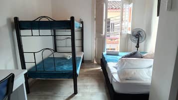 Standard Room, Balcony | Hypo-allergenic bedding available, desk, WiFi (free), bed sheets