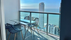 Outdoor dining - by Calamari.Homes - Infinitum 3302 - Bocagrande (Bocagrande)