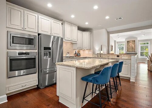 Modern Bayside Retreat - Golf, Pools, Pickleball & Beaches